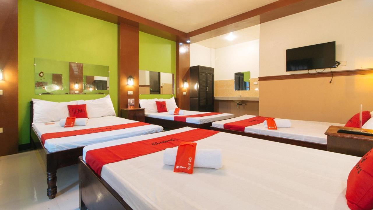 Reddoorz Plus Near Municipality Of Luisiana Laguna Екстериор снимка