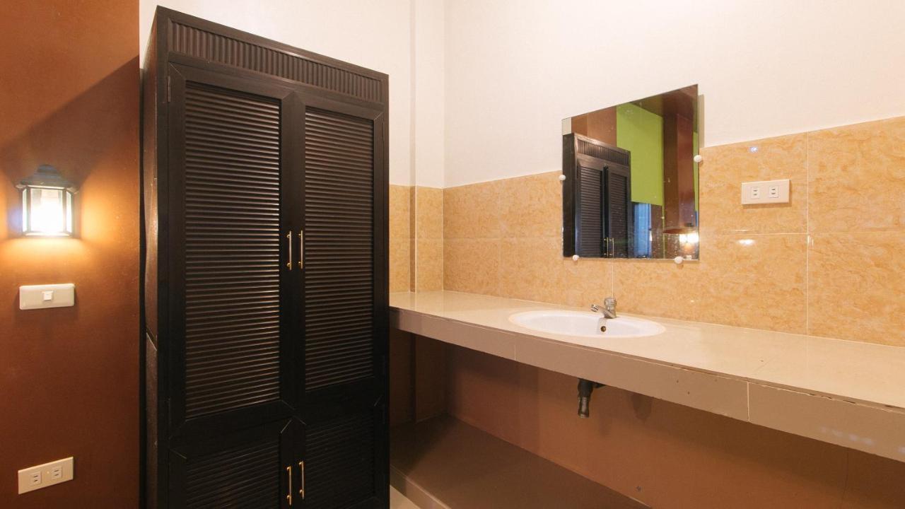 Reddoorz Plus Near Municipality Of Luisiana Laguna Екстериор снимка