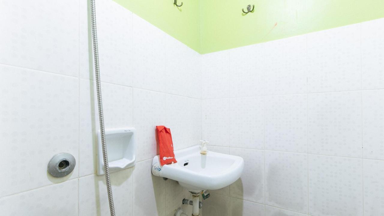 Reddoorz Plus Near Municipality Of Luisiana Laguna Екстериор снимка