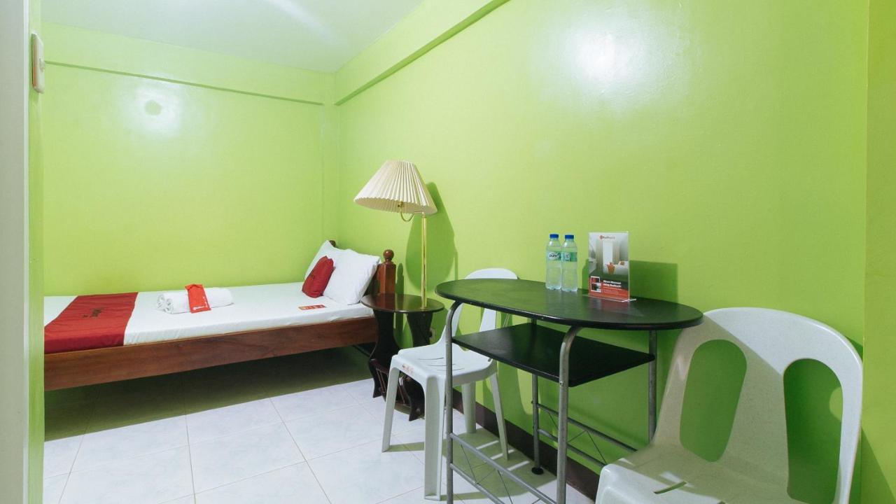 Reddoorz Plus Near Municipality Of Luisiana Laguna Екстериор снимка