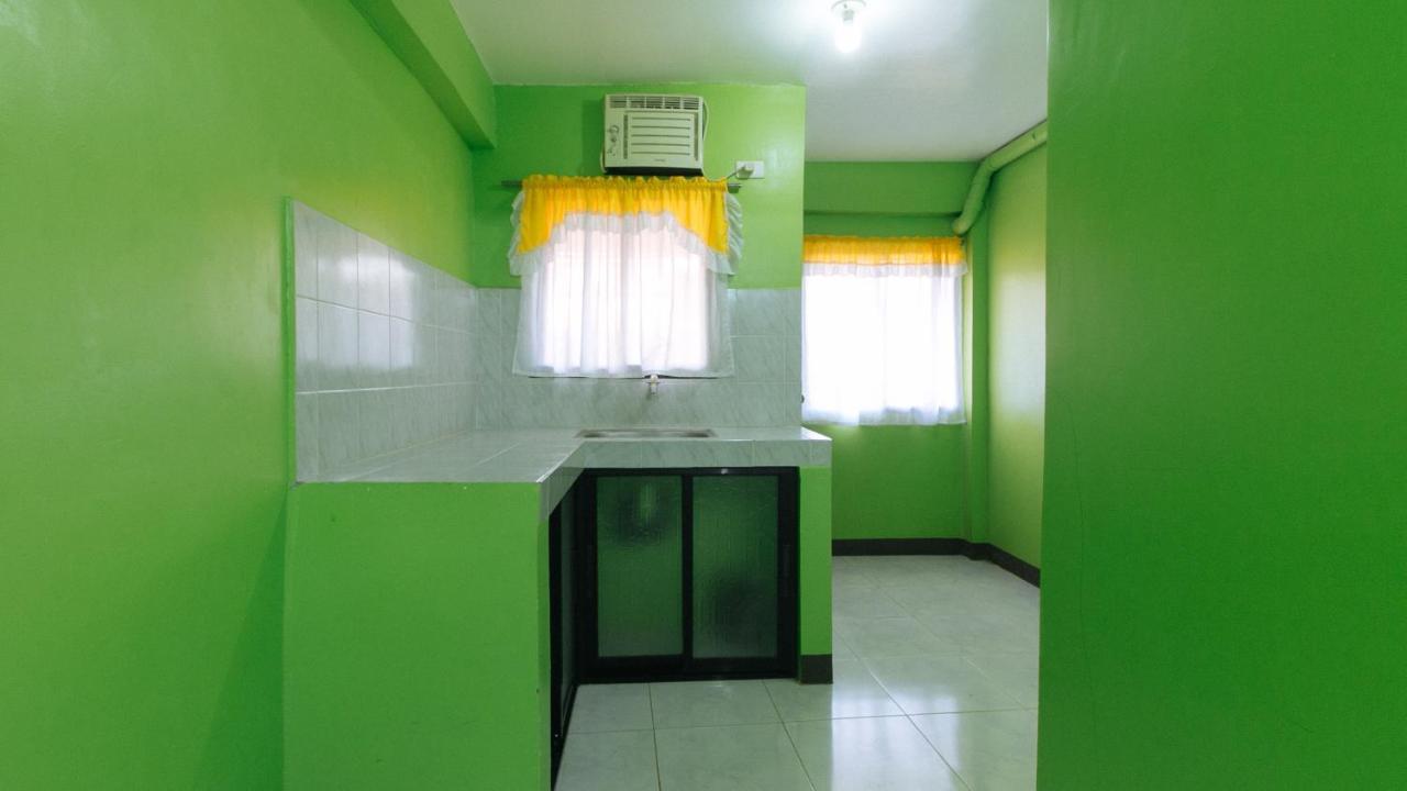 Reddoorz Plus Near Municipality Of Luisiana Laguna Екстериор снимка