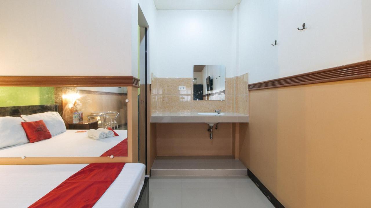 Reddoorz Plus Near Municipality Of Luisiana Laguna Екстериор снимка